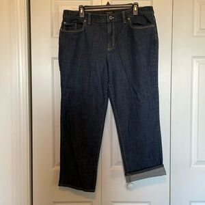 Women’s Talbots Sz 14 capri jeans. Dark wash. 37” waist. 26” inseam uncuffed